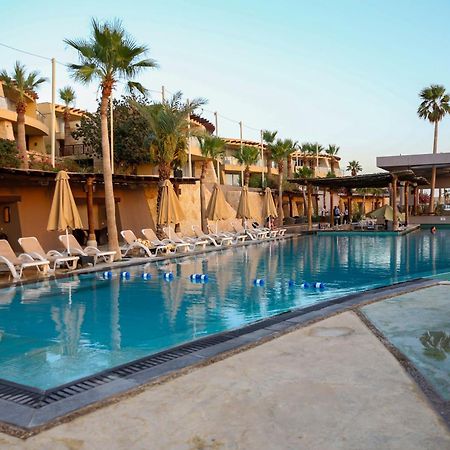 O Beach Hotel & Resort Sweimeh Экстерьер фото