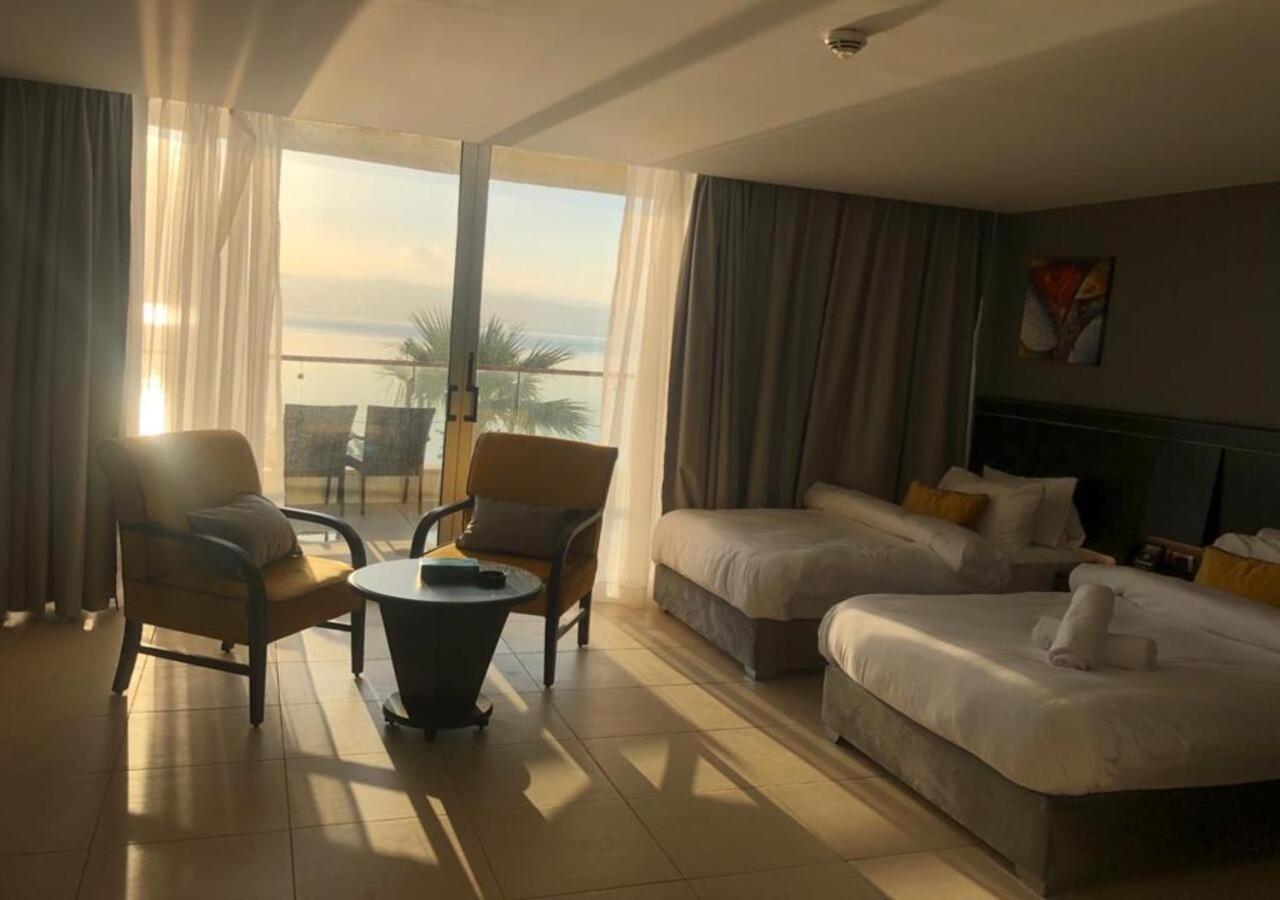 O Beach Hotel & Resort Sweimeh Экстерьер фото