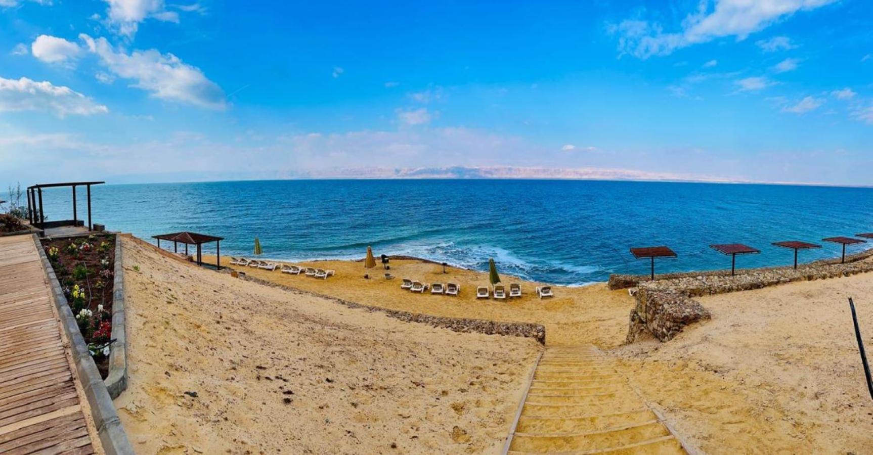 O Beach Hotel & Resort Sweimeh Экстерьер фото