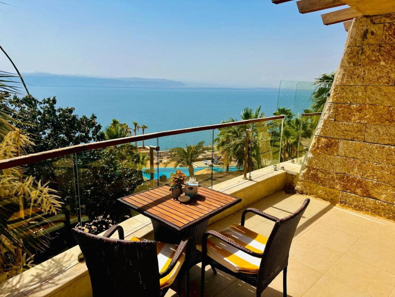 O Beach Hotel & Resort Sweimeh Экстерьер фото