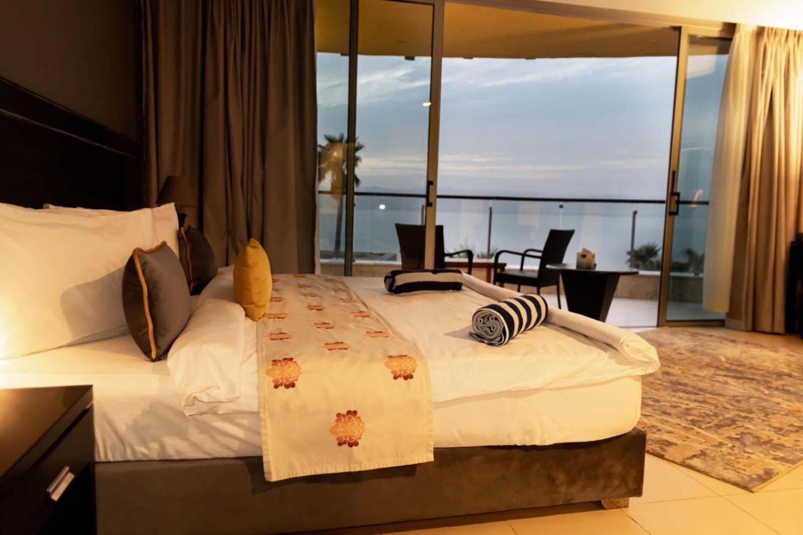 O Beach Hotel & Resort Sweimeh Экстерьер фото