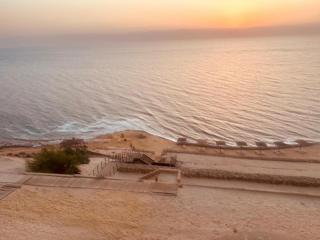 O Beach Hotel & Resort Sweimeh Экстерьер фото