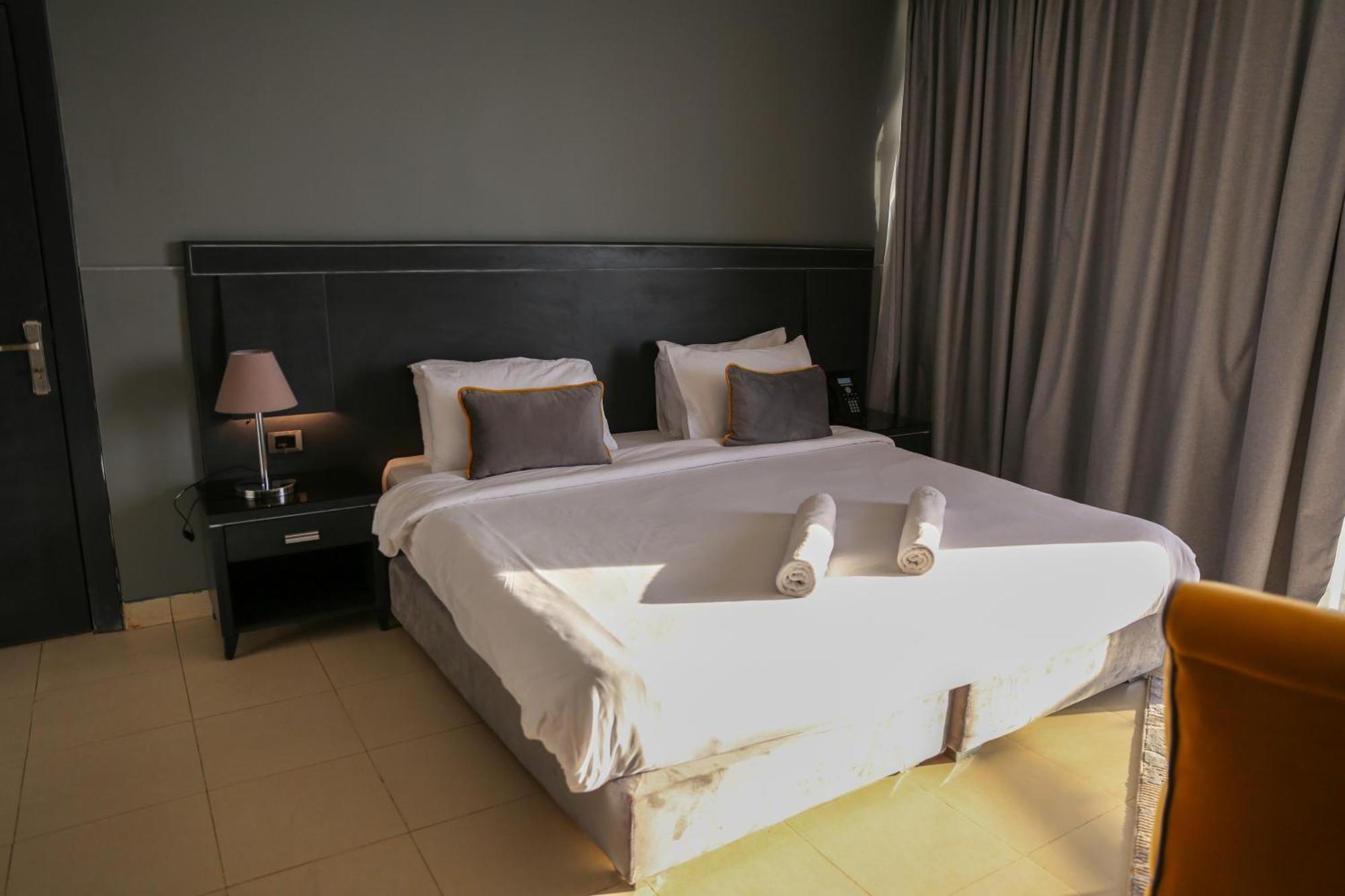 O Beach Hotel & Resort Sweimeh Экстерьер фото