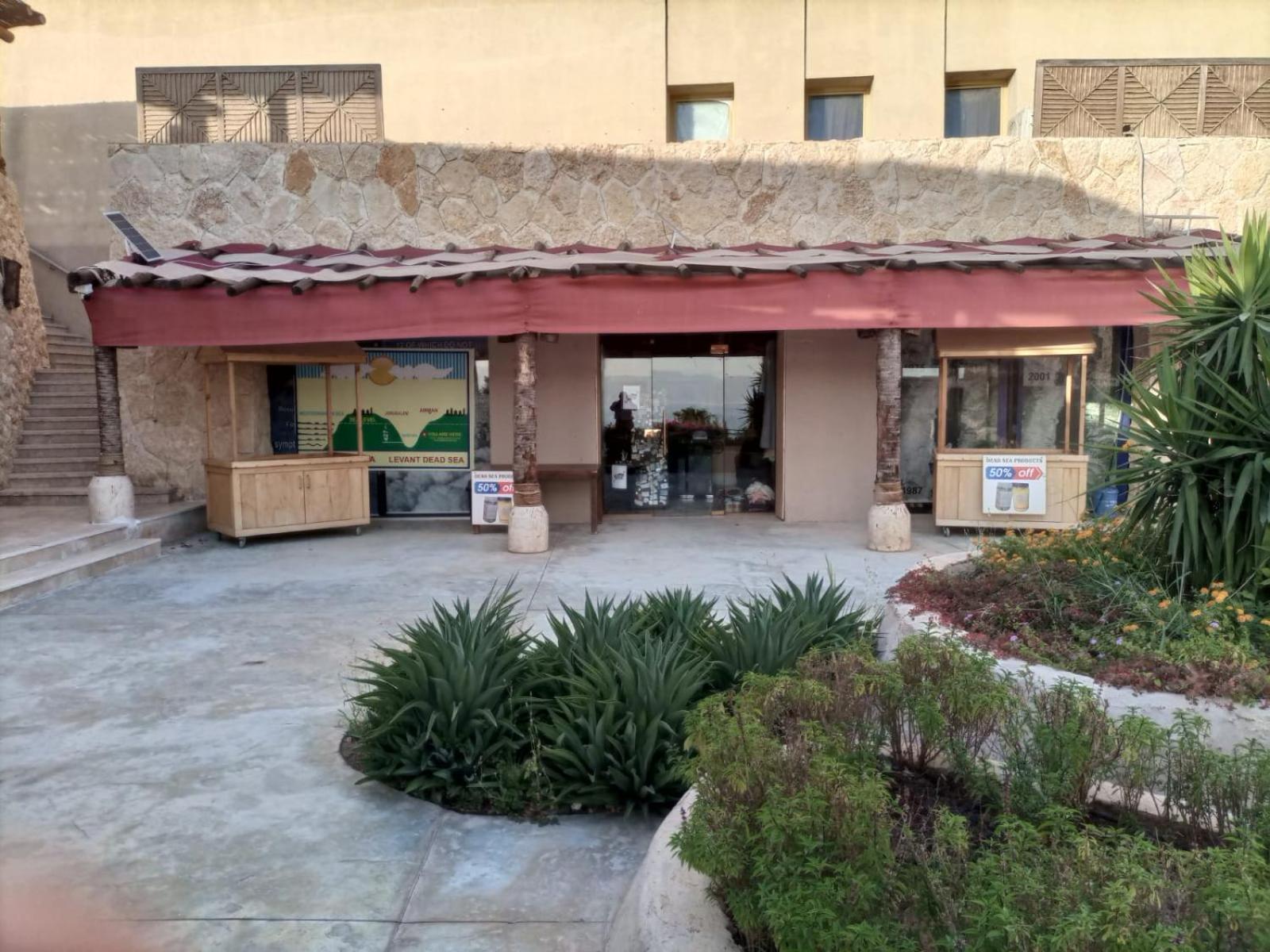 O Beach Hotel & Resort Sweimeh Экстерьер фото