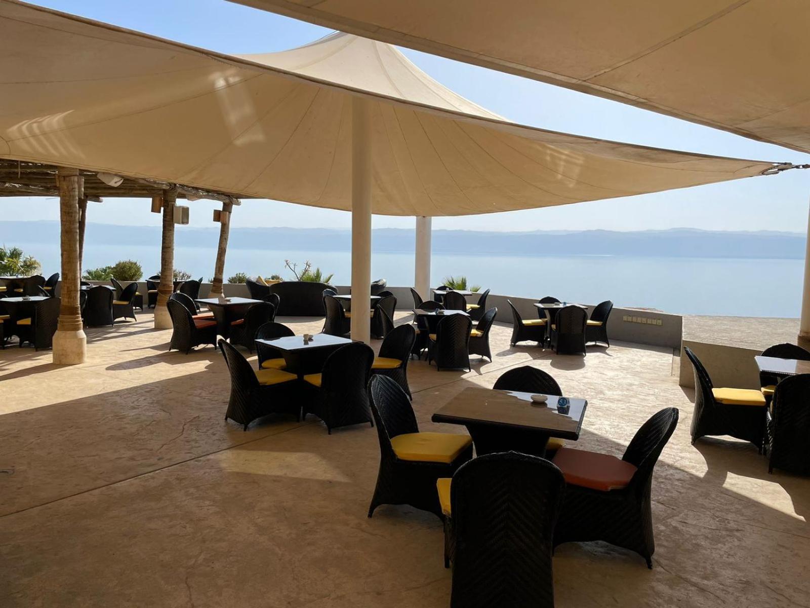 O Beach Hotel & Resort Sweimeh Экстерьер фото